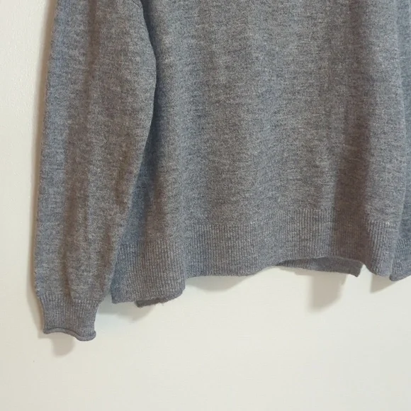 Lucky Brand Boxy Wool Blend Gray Pull Over V Neck Long Sleeve Sweater Medium - Picture 4 of 7